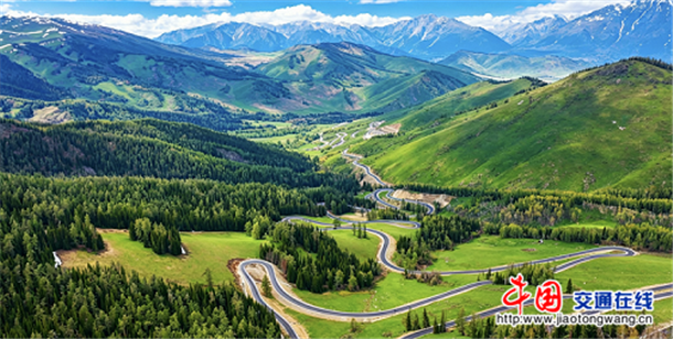 4.图为：G681线阿禾公路盘山道