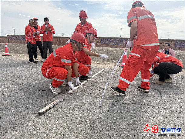 2.修补坑槽划线