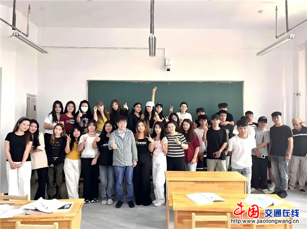 图片8 图片8